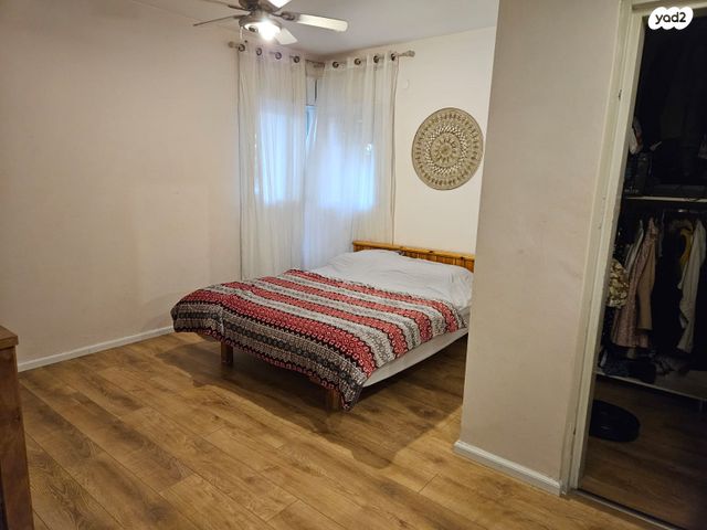 דירת גן, כיכר השונית 4, נופי סלע, מעלה אדומים