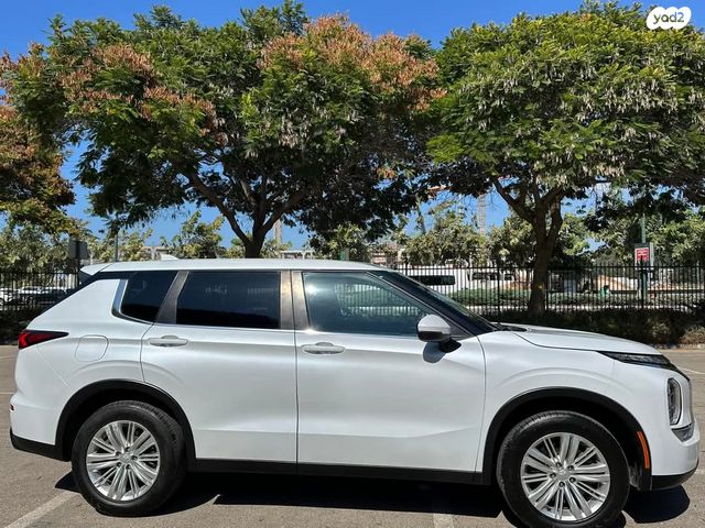 מיצובישי אאוטלנדר