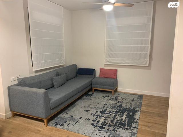 דו משפחתי, נחל געתון, ניל"י