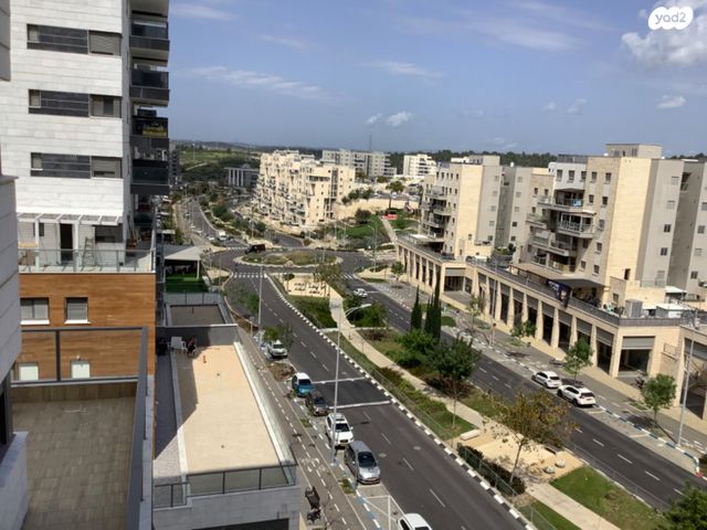 דירה, אלון, החורש, חריש