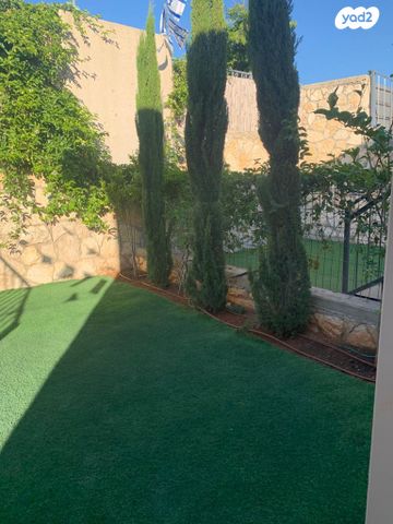 דו משפחתי, נחל געתון, ניל"י