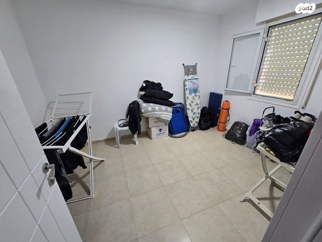 דירה, ככר יהלום, שאר העיר, מעלה אדומים