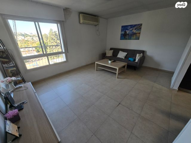 דירה, ככר יהלום, שאר העיר, מעלה אדומים