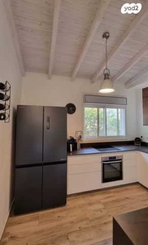 בית פרטי/ קוטג', נעלה