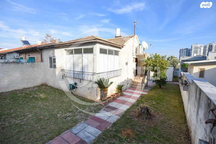 מגרשים, מורשה, רמת השרון