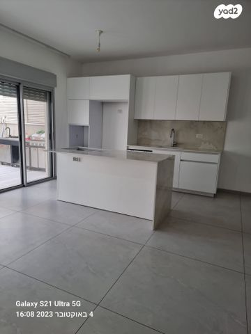 דירת גן, דולב 2, יצחק שמיר, נהריה