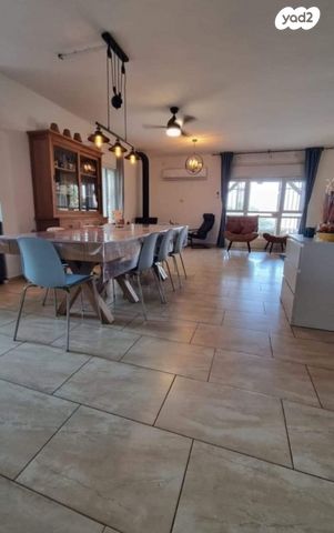 בית פרטי/ קוטג', נעלה