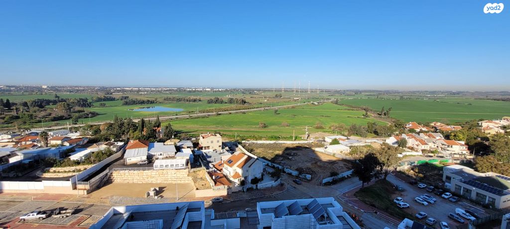 גג/ פנטהאוז, אבן גבירול, רחובות