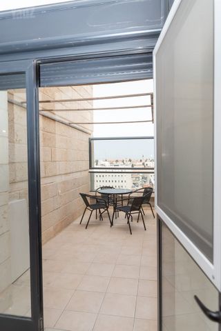 דירה להשכרה בירושלים (תיווך) — 3