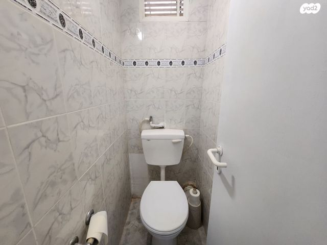 דירה, גיורא, טירת כרמל