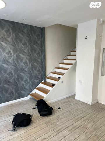 חנויות/ שטח מסחרי