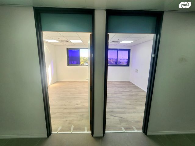 משרדים, קדימה צורן