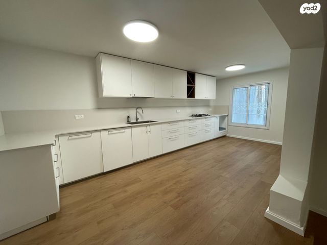 בית פרטי/ קוטג', הגפן 62, נווה מגן, רמת השרון