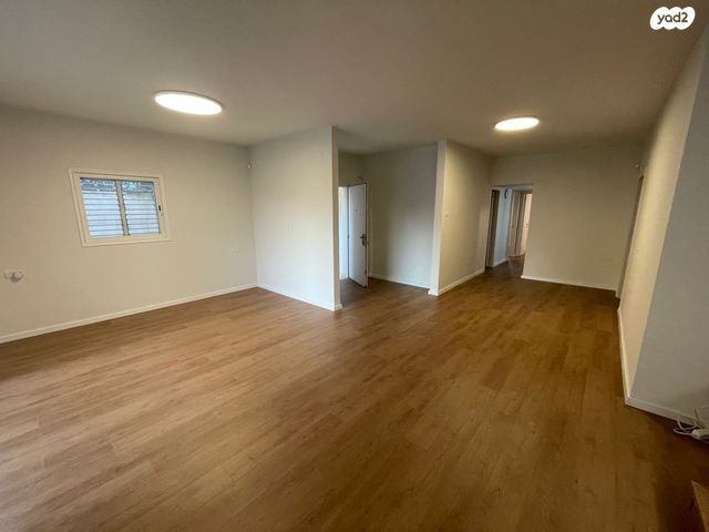 בית פרטי/ קוטג', הגפן 62, נווה מגן, רמת השרון