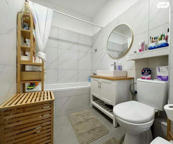 דירה, שושנה דמארי, נאות אפק, אפקה, קרית ביאליק