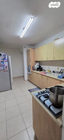 דירה, הדר 8, תל גיבורים, חולון