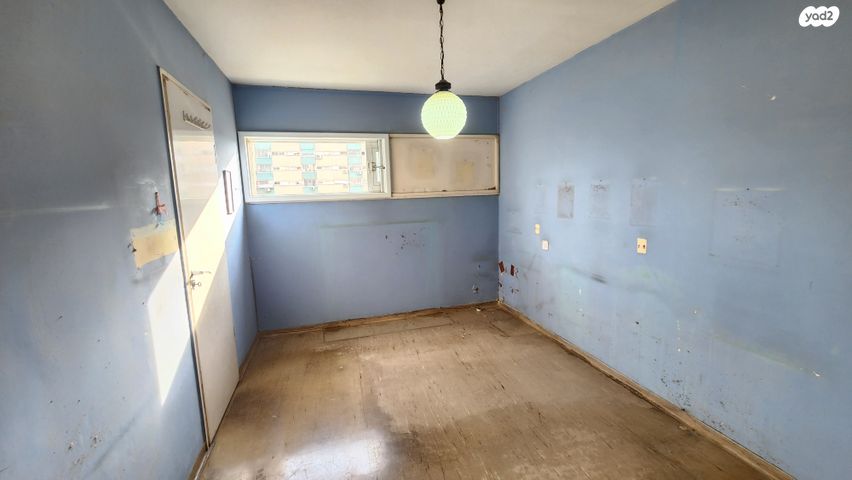 דירה, אלי כהן, רמת הנשיא, בת ים