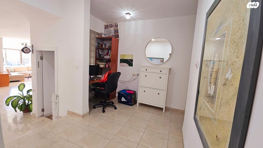 דו משפחתי, ספיר, סביונים, מעלות תרשיחא