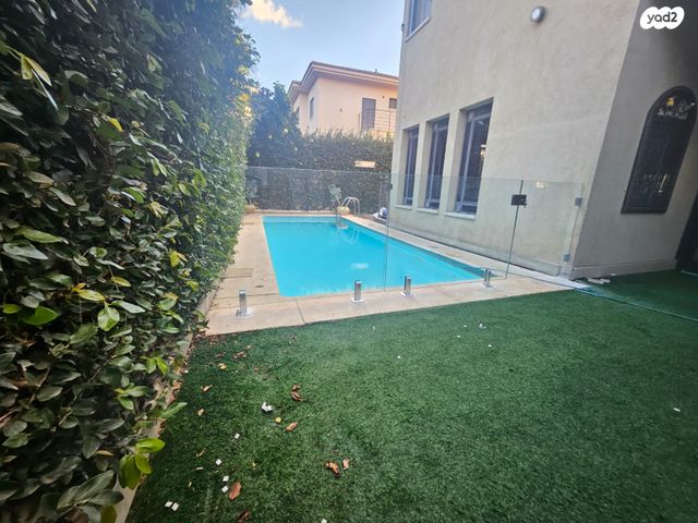 דו משפחתי, כפר יונה