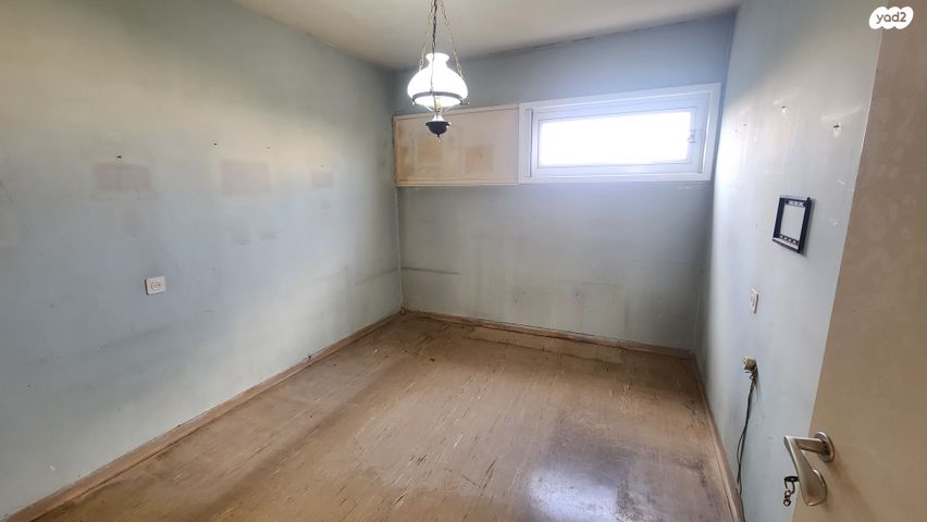 דירה, אלי כהן, רמת הנשיא, בת ים