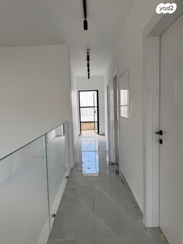 דו משפחתי, נחל צאלים, כרמי גת, קרית גת