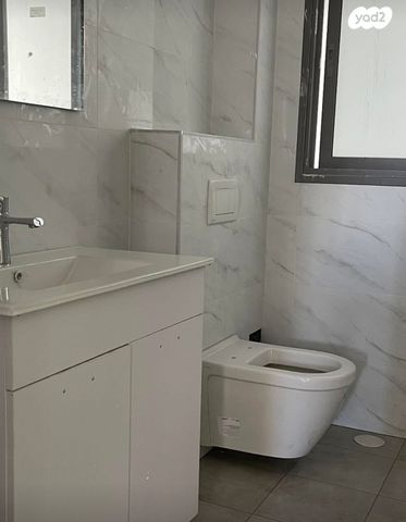 דירה, רבי דוד דנינו, הפרחים, קרית גת