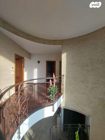 דו משפחתי, כפר יונה