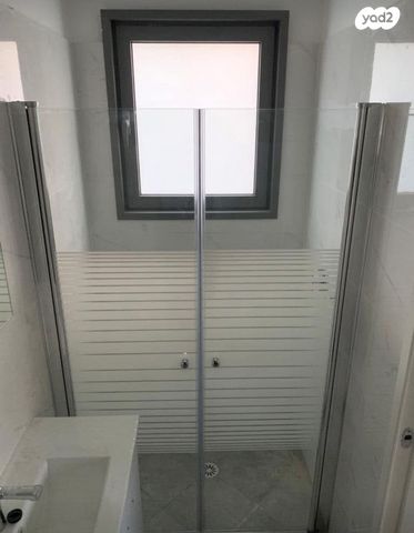 דירה, רבי דוד דנינו, הפרחים, קרית גת