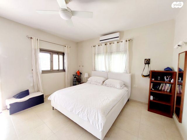 דו משפחתי, כפר יונה