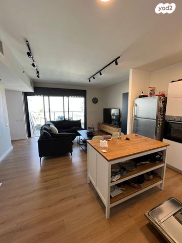 דירה, שדרות ההשכלה, ביצרון ורמת ישראל, תל אביב יפו