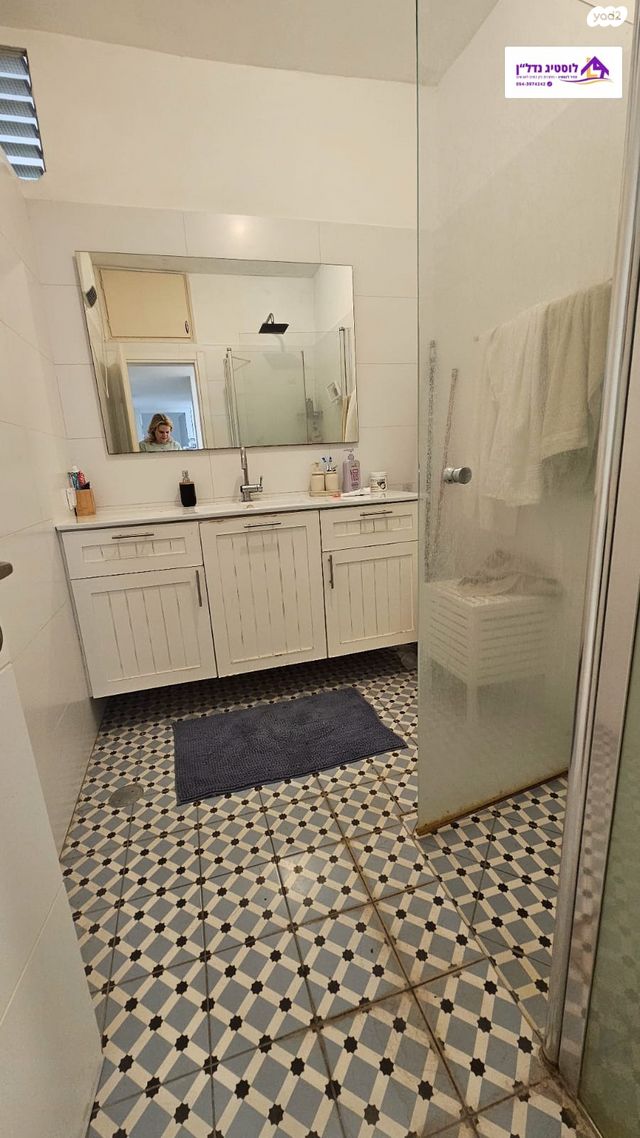 דירה, יגאל אלון, מרכז, הרצליה