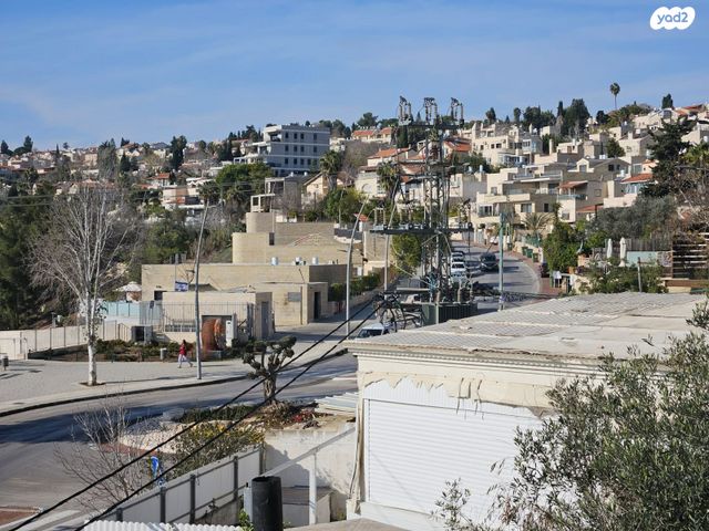 גג/ פנטהאוז, שמעון סוויסה, שכונה ט', מבשרת ציון