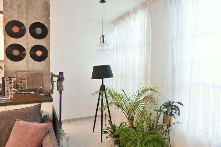 דירה, צבי הירש קלישר, מחנה יהודה, פתח תקווה