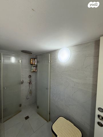 דירה, שדרות ירושלים 70, צהלון, שיכוני חסכון, תל אביב יפו