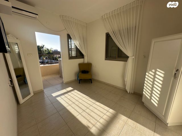 בית פרטי/ קוטג', מוטה גור, גן יבנה