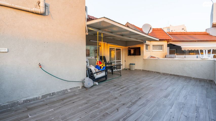 דופלקס, עין גדי, באר שבע