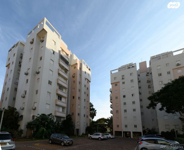 דירה, אמנון ותמר, רמת פולג, נתניה