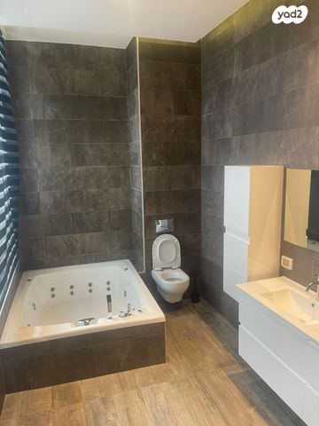 גג/ פנטהאוז, הקריה מע"ר, אשדוד