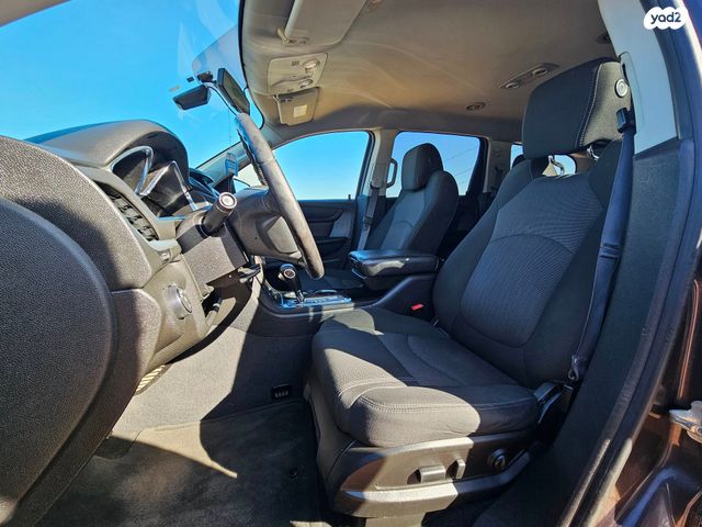 שברולט טראוורס