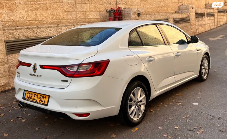 רנו מגאן