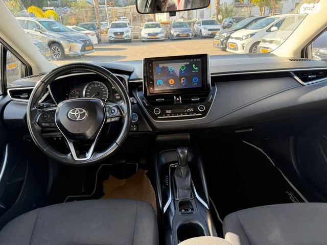 טויוטה קורולה