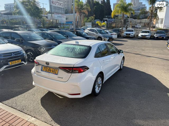 טויוטה קורולה