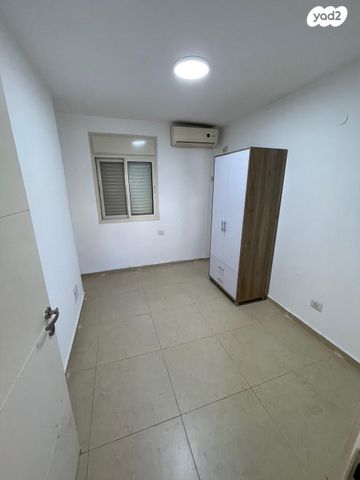 דירת גן, הכותל המערבי, שכונה א', באר שבע