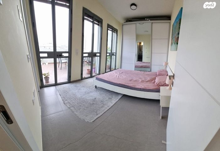 גג/ פנטהאוז, אברהם אבן שושן, תל אביב יפו