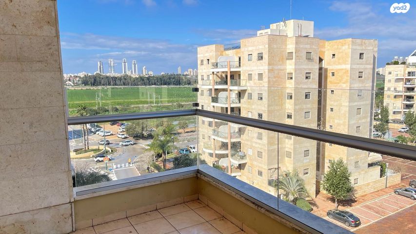 דירה, שדרות טום לנטוס, קרית השרון, נתניה