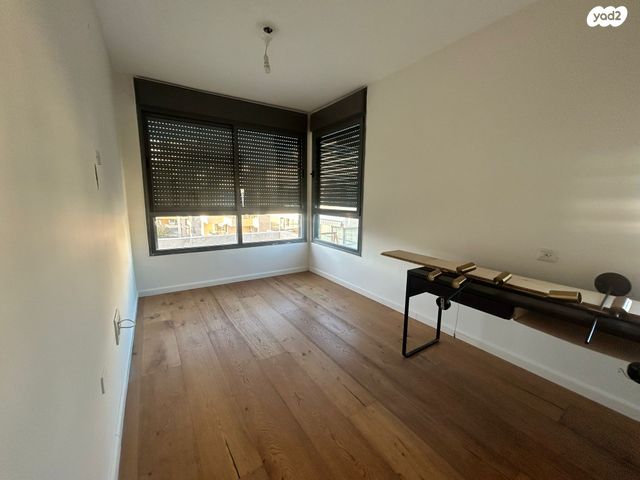 גג/ פנטהאוז, יחזקאל שטרייכמן, הגוש הגדול, רמת אביב החדשה, נופי ים, תל אביב יפו