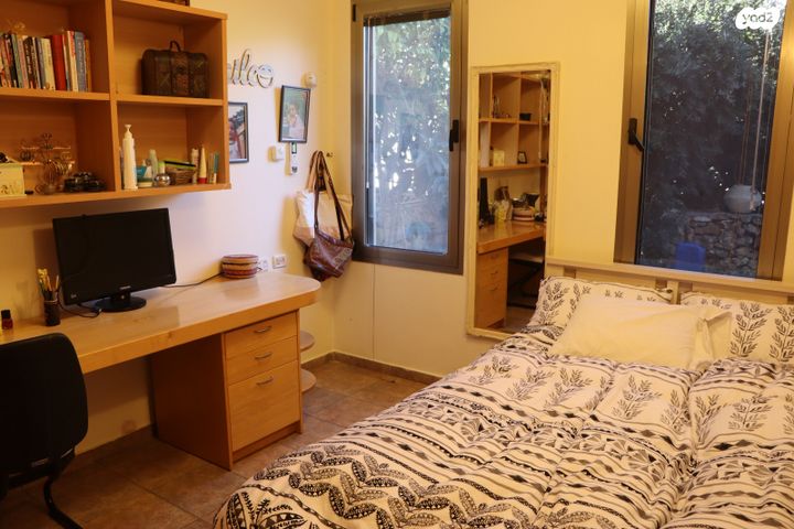 בית פרטי/ קוטג', הפרחים, כפר ורדים