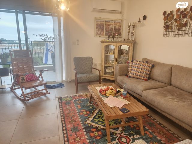 בית פרטי/ קוטג', כפר ורדים