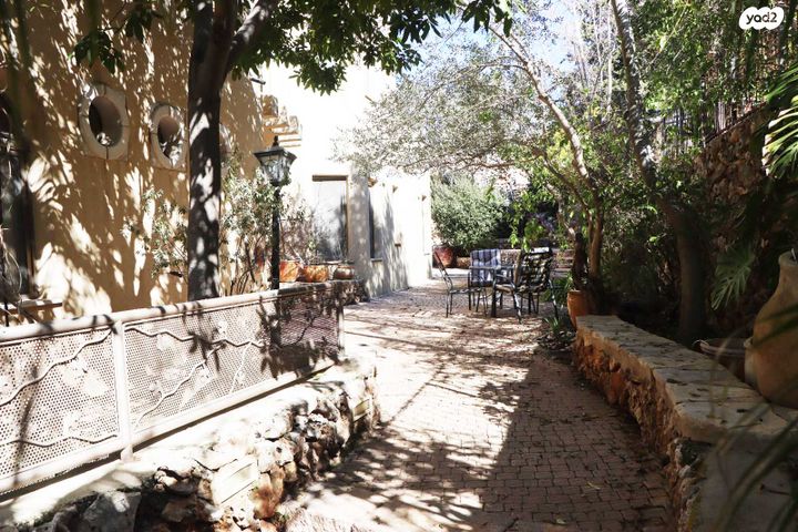 בית פרטי/ קוטג', הפרחים, כפר ורדים