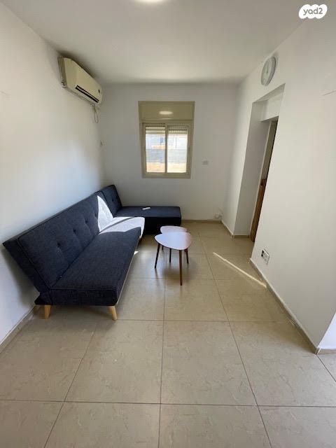 דירת גן, הכותל המערבי, שכונה א', באר שבע